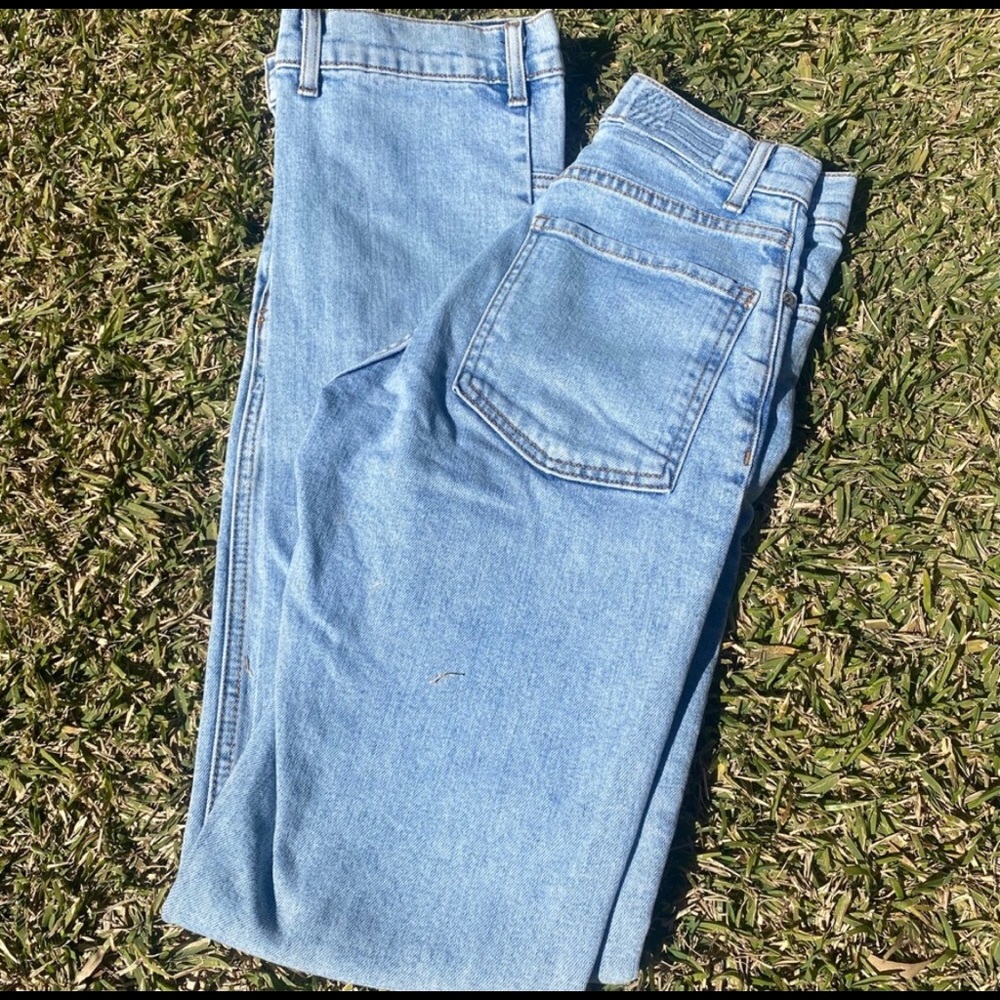 Revice Denim jeans ankle opening detail